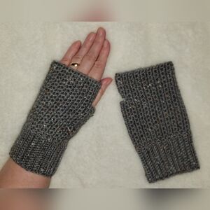 Gray Knit Fingerless Gloves New